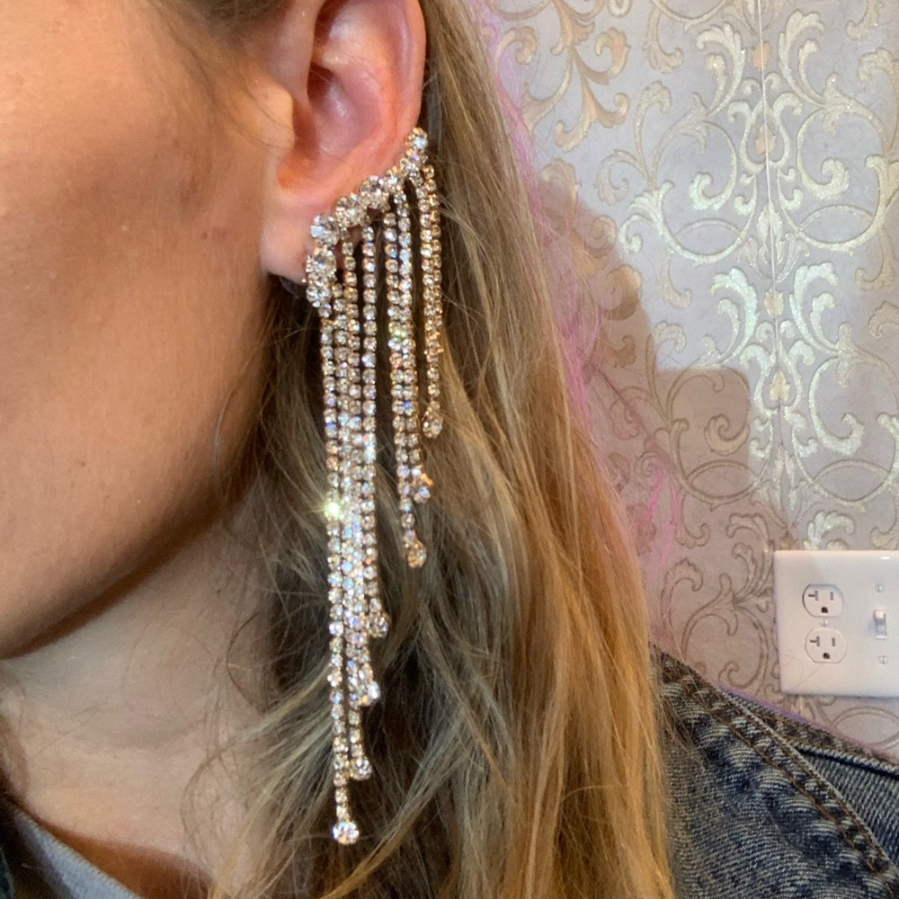 Brand new earrings with ear cuff